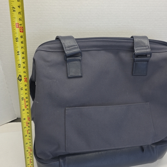 Beis "The Convertible Weekender" in Grey, Travel / Carry On Luggage Pre-owned - Picture 14 of 16